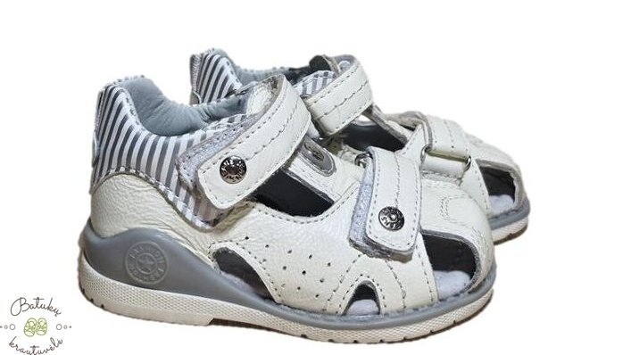 Clibee uždaros basutės (21-26) White/Grey Clibee uždaros basutės (21-26) White/Grey