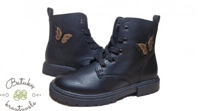 SJ Lifestyle aulinukai su drugelio aplikacija (26-32) Black 1 SJ Lifestyle aulinukai su drugelio aplikacija (26-32) Black 1